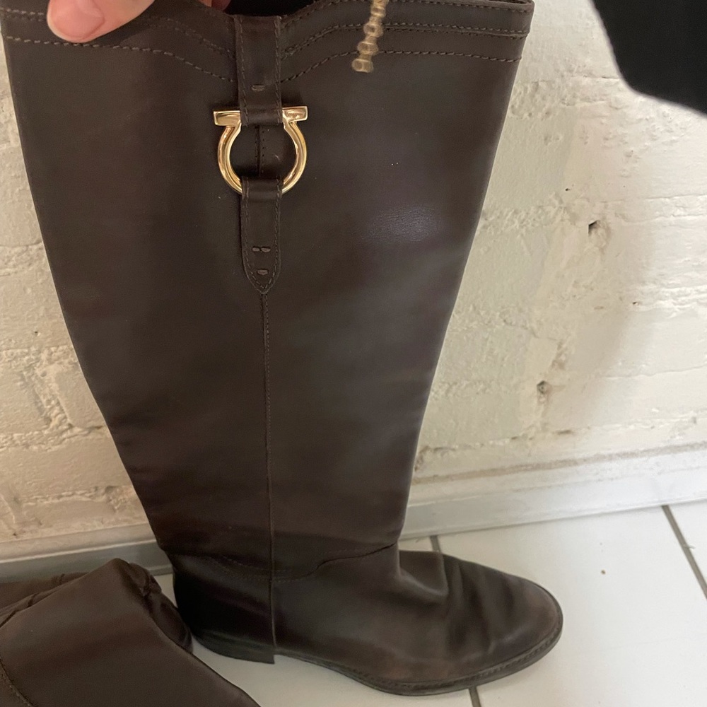 Brown Salvatore Ferragamo riding boots - Picture 3 of 4